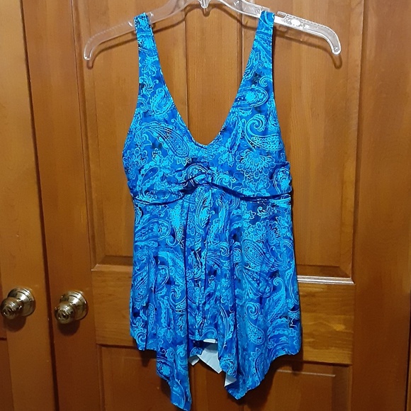 Holipick 2 Piece Swimsuit - Picture 2 of 7